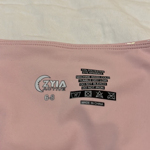 Zyia light pink metallic leopard print leggings size 6/8. - Picture 2 of 3